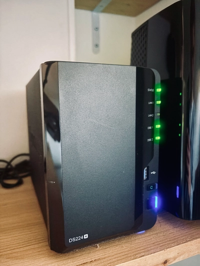 Synology NAS